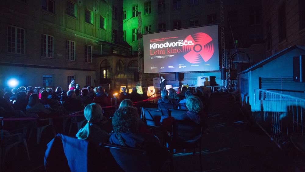 Kinodvorovo poletno vabilo: razgibajte svojo filmsko dušo