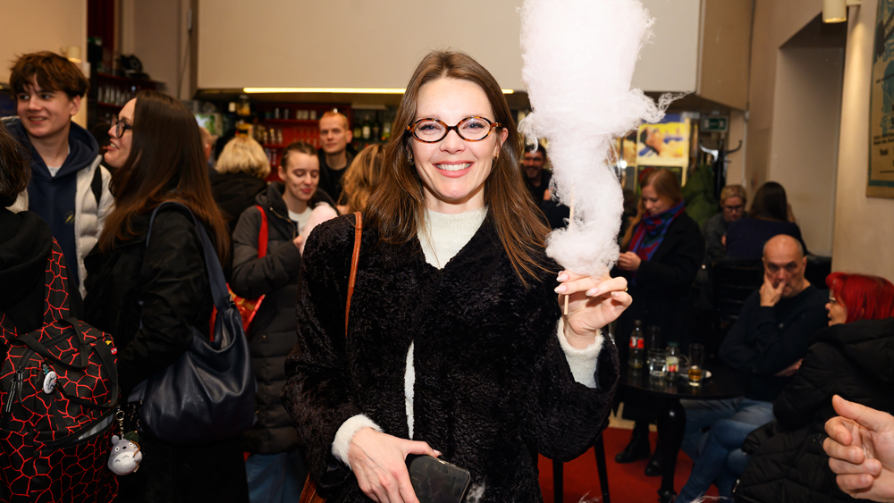 Vse roza na Kinotripovi premieri filma DJ Ahmet