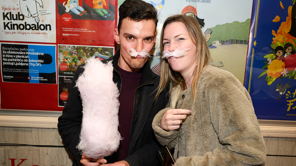 Vse roza na Kinotripovi premieri filma DJ Ahmet