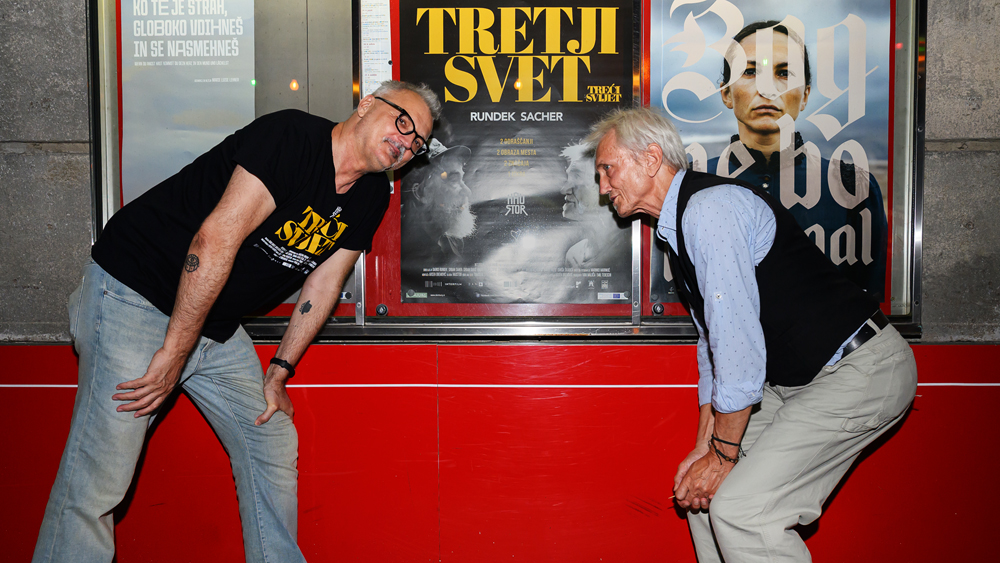 Darko Rundek in režiser Arsen Oremović na premieri filma Tretji svet