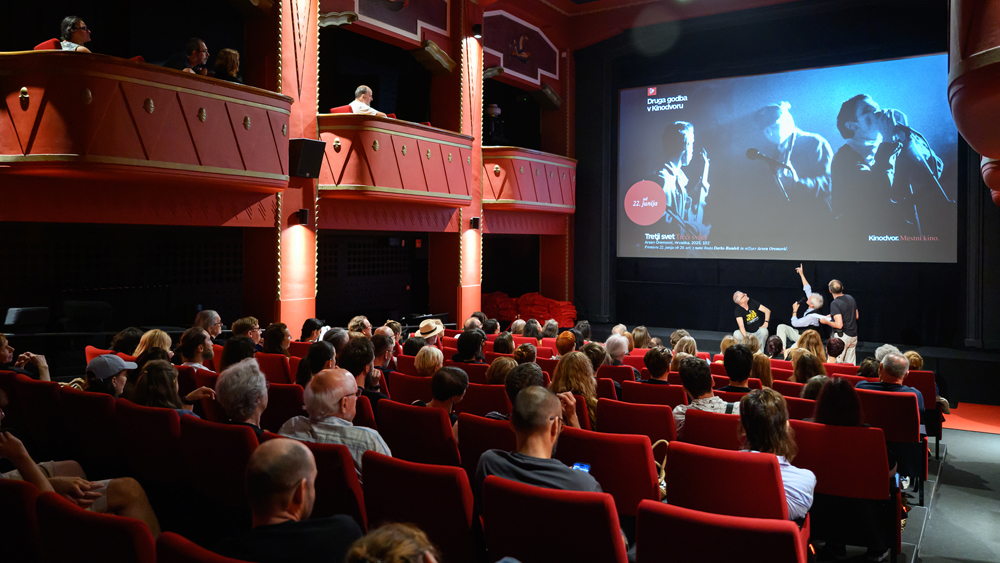 Darko Rundek in režiser Arsen Oremović na premieri filma Tretji svet