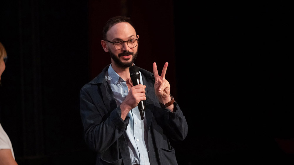 Obiskal nas je Alex Camilleri, režiser filma Żejtune